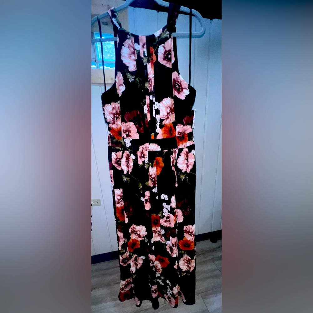 INC International Concepts - Halter-Top Dark Floral Lightweight Maxi Dress - 18 - Picture 5 of 11